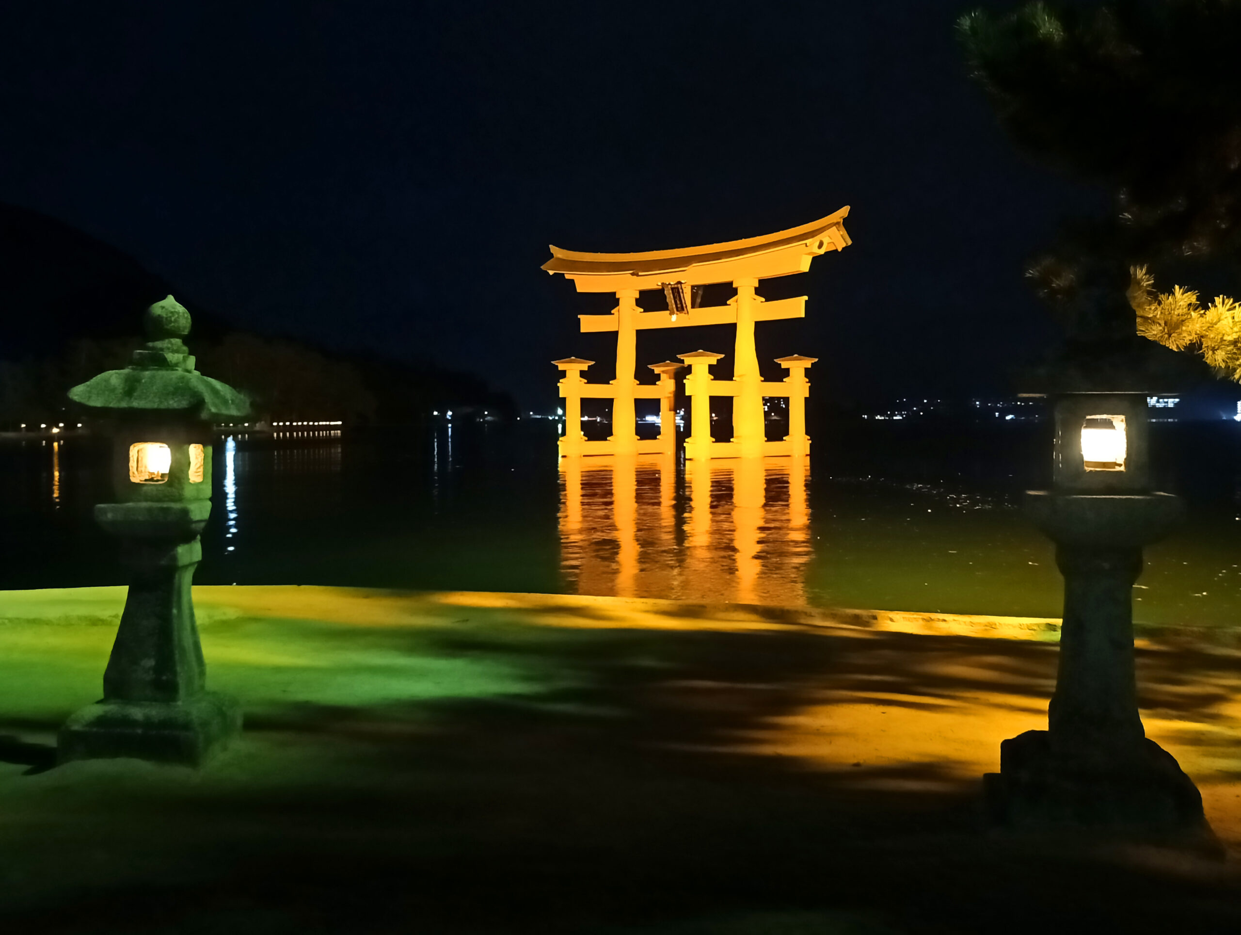 Miyajima: La isla mágica de Japón y su gran torii flotante